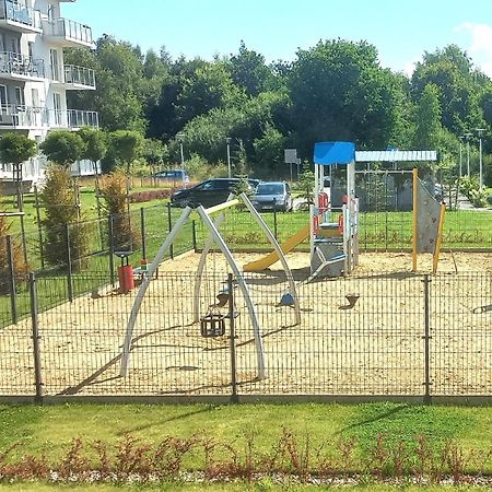Apartament Amber Comfort Z Prywatnym Miejscem Parkingowym Kolobrzeg Luaran gambar